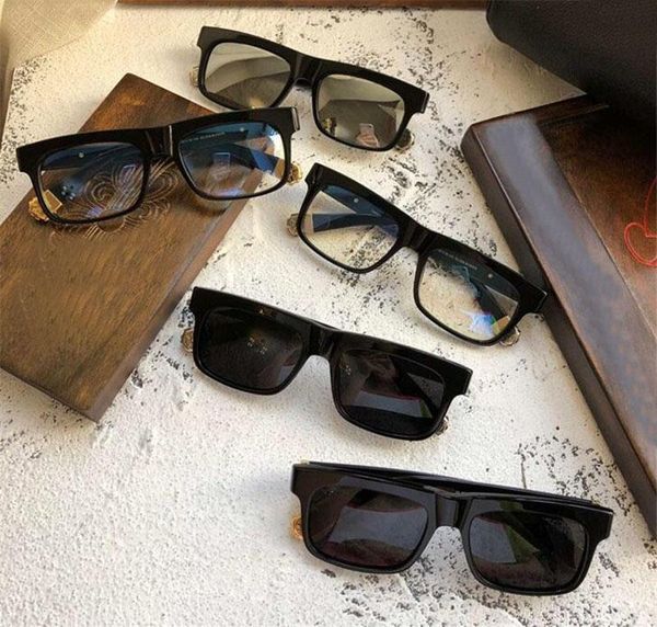 new popular retro men sunglasses sluss punk style designer retro square frame with leather box coating reflective anti-uv lens quality, White;black
new popular retro men sunglasses sluss punk style designer retro square frame with leather box coating reflective anti-uv lens quality, White;black