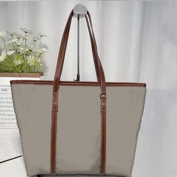 women evening party bags handbags luxury shoulder bagss duffle nylon leather famous clutch lady wallet purses large capacity zipper sell 032
women evening party bags handbags luxury shoulder bagss duffle nylon leather famous clutch lady wallet purses large capacity zipper sell 032