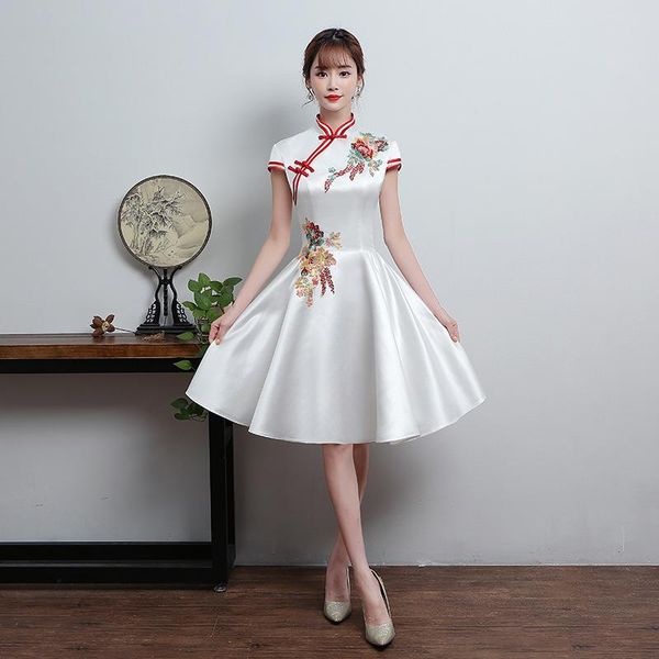 women exquisite appliques cheongsam mandarin collar banquet gown white temperament chinese pleated dress elegant novelty qipao ethnic clothi, Red
women exquisite appliques cheongsam mandarin collar banquet gown white temperament chinese pleated dress elegant novelty qipao ethnic clothi, Red