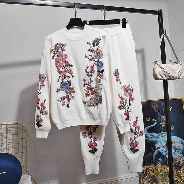 women's two piece pants autumn fashion women embroidery flowers knitted sweater + casual little feet 2 set ladies tracksuit sets g, White
women's two piece pants autumn fashion women embroidery flowers knitted sweater + casual little feet 2 set ladies tracksuit sets g, White
