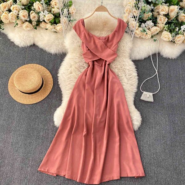 vintage women's bandage spaghetti strap long dress red/black/blue criss cross high waist vestidos female slim robe fashion 210426, Black;gray
vintage women's bandage spaghetti strap long dress red/black/blue criss cross high waist vestidos female slim robe fashion 210426, Black;gray