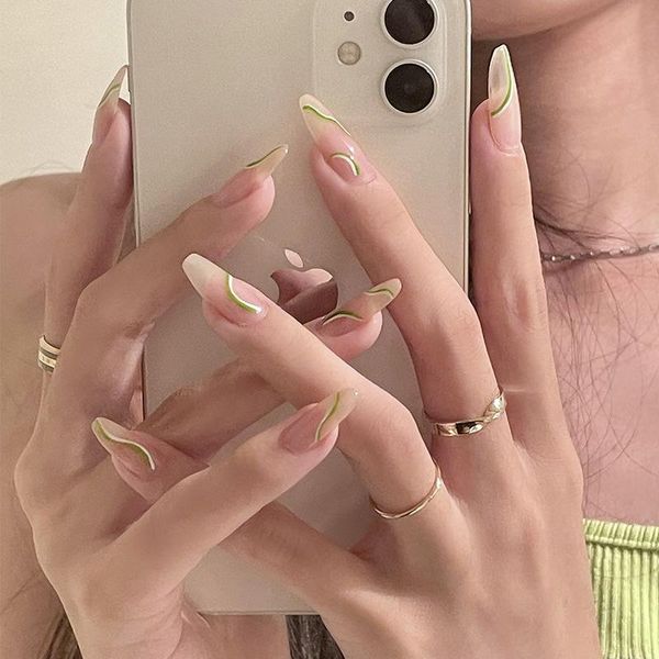 false nails 24pcs french tips press on artifical fake with 1sheet /24pcs transparent nail glue sticker, Red;gold
false nails 24pcs french tips press on artifical fake with 1sheet /24pcs transparent nail glue sticker, Red;gold