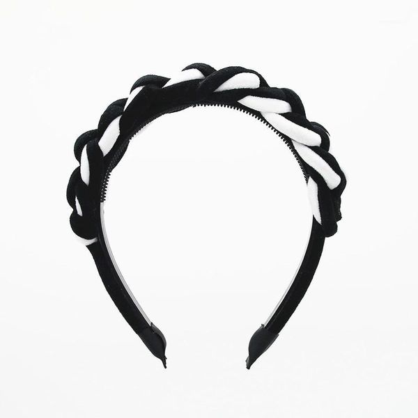 2021bd-1 wide braided velvet 3cm plain design hairbands women hair accessories winter hairbands1
2021bd-1 wide braided velvet 3cm plain design hairbands women hair accessories winter hairbands1