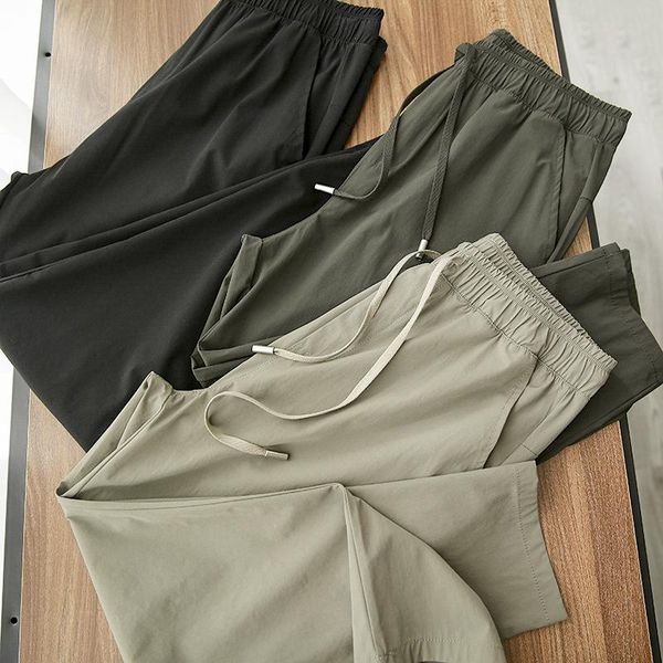 men's pants smooth, breathable and quick drying style commuting versatile sports straight casual, Black
men's pants smooth, breathable and quick drying style commuting versatile sports straight casual, Black