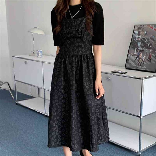 casual dresses 2021 black comfortable thin puff sleeve t-shirts+ vintage slim floral femme prom slip dress all match two piece set, Black;gray
casual dresses 2021 black comfortable thin puff sleeve t-shirts+ vintage slim floral femme prom slip dress all match two piece set, Black;gray