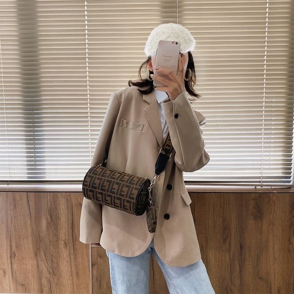 boston women's bag new fashion wide shoulder belt messenger versatile canvas cylinder pillow
boston women's bag new fashion wide shoulder belt messenger versatile canvas cylinder pillow