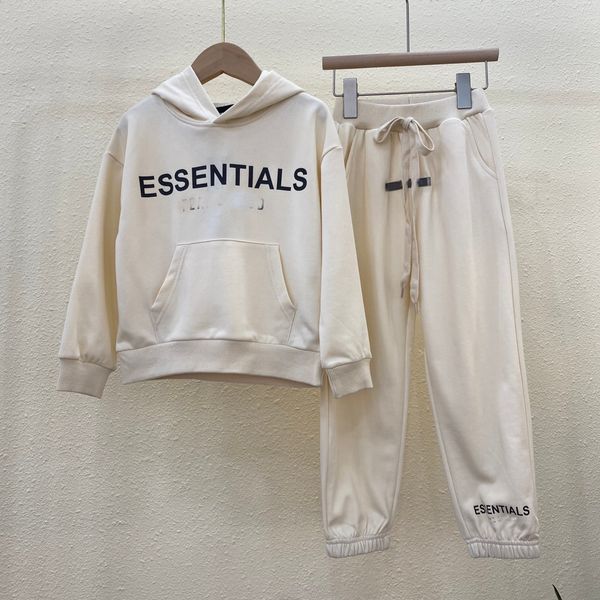 2021 autumn fashion tracksuits essentials hoodie designer children's hooded pullover sweater casual suit kids set for boys tracksuit es, Gray
2021 autumn fashion tracksuits essentials hoodie designer children's hooded pullover sweater casual suit kids set for boys tracksuit es, Gray