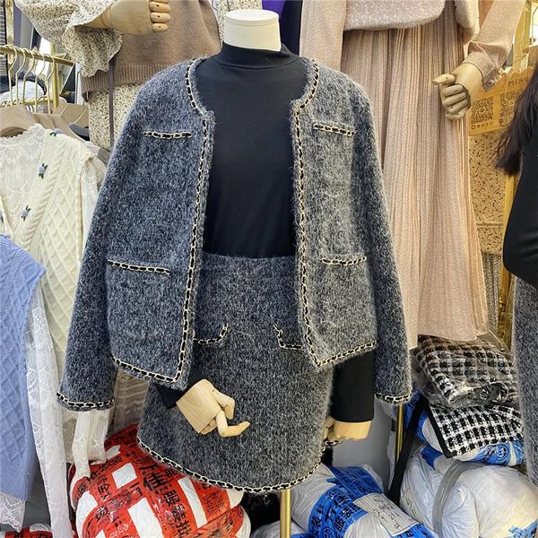 women's wool & blends guodong door temperament of the 2021 small air fragrance suit cloth coat + bust skirt tall waist two-piece women, Black
women's wool & blends guodong door temperament of the 2021 small air fragrance suit cloth coat + bust skirt tall waist two-piece women, Black