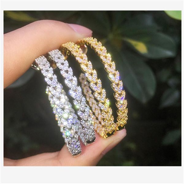 hoop & huggie micro-inlaid big earrings for women fashion internet celebrities personality hyperbole ear buckle 2021 trend jewelry, Golden;silver
hoop & huggie micro-inlaid big earrings for women fashion internet celebrities personality hyperbole ear buckle 2021 trend jewelry, Golden;silver