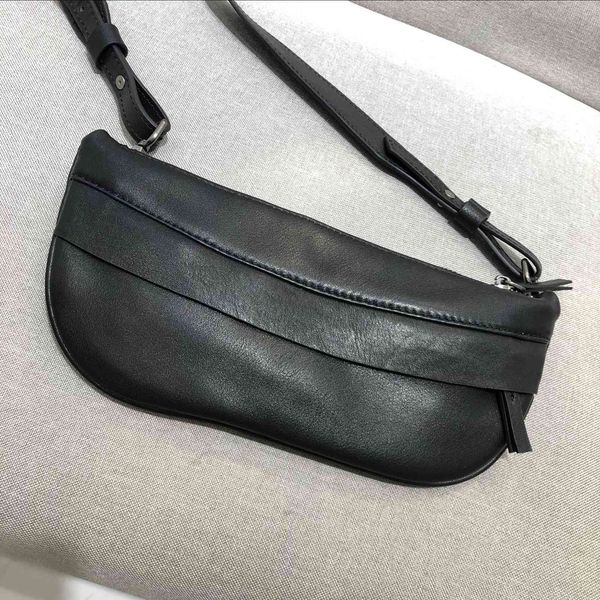 leather handmade leather single shoulder messenger bag women's chest waist small bag
leather handmade leather single shoulder messenger bag women's chest waist small bag