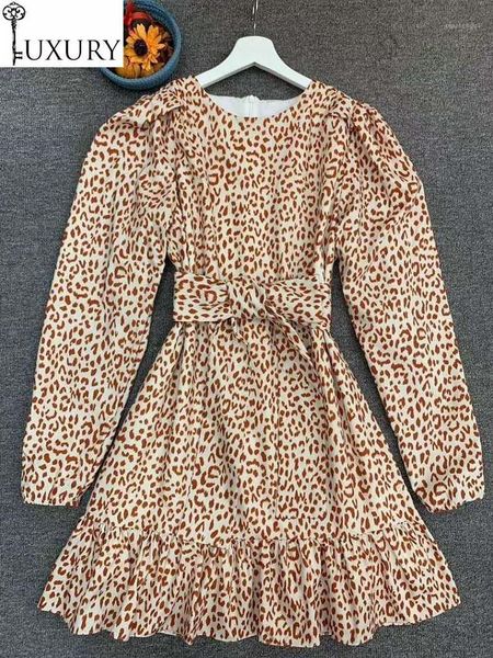 casual dresses high autumn quality 2021 fashion designer women wild leopard print bow belt deco long sleeve elegant ruffle dress, Black;gray
casual dresses high autumn quality 2021 fashion designer women wild leopard print bow belt deco long sleeve elegant ruffle dress, Black;gray