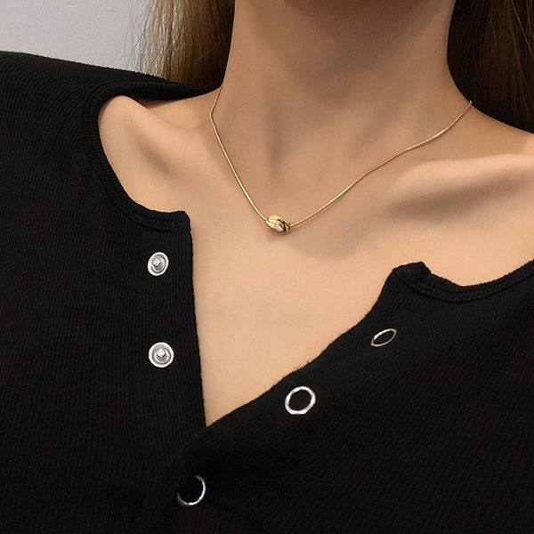pendant necklaces korean fashion trend twisted silk small and simple for women personality design sense clavicle chain jewelry, Silver
pendant necklaces korean fashion trend twisted silk small and simple for women personality design sense clavicle chain jewelry, Silver