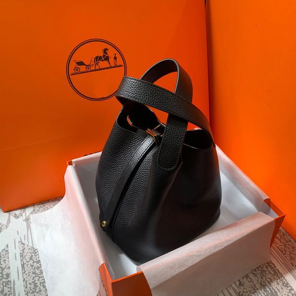 women designer bags totes handbags luxurious designers vegetable basket handbags shoulder with serial number 18cm/22cm bag_shop888
women designer bags totes handbags luxurious designers vegetable basket handbags shoulder with serial number 18cm/22cm bag_shop888
