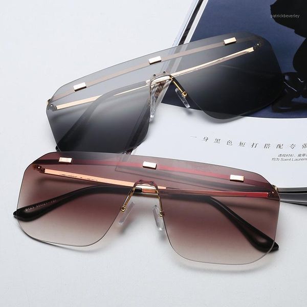 sunglasses european and american style men women driving uv fashionable cool, White;black
sunglasses european and american style men women driving uv fashionable cool, White;black