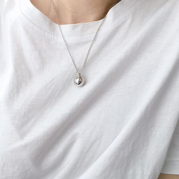 pendant necklaces women's ball necklace 2021 simple and fashion metal clavicle tisco material long-lasting color, Silver
pendant necklaces women's ball necklace 2021 simple and fashion metal clavicle tisco material long-lasting color, Silver