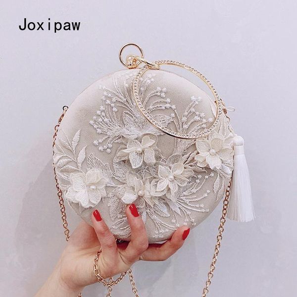 evening bags brand fashion women bag tassel metal small day clutches lady embroidery wedding purse female handbag
evening bags brand fashion women bag tassel metal small day clutches lady embroidery wedding purse female handbag