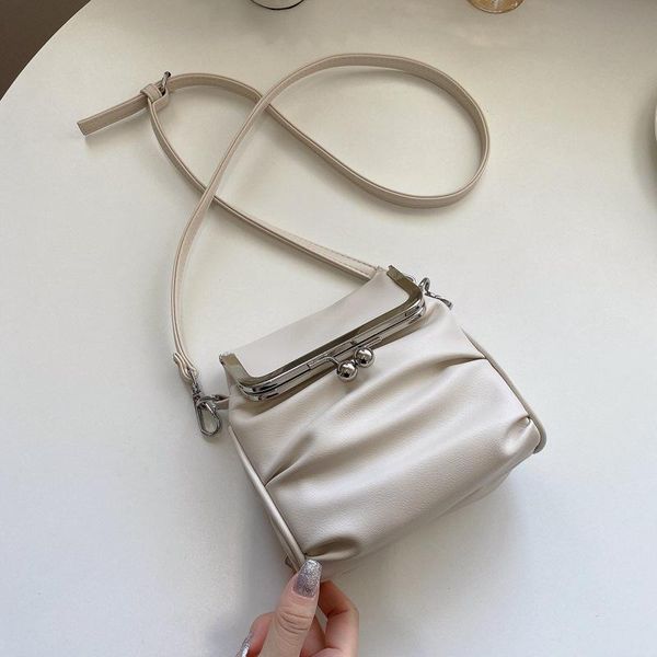 evening bags 2021 summer trendy fashion one-shoulder messenger bag clip small square high-quality pu soft leather
evening bags 2021 summer trendy fashion one-shoulder messenger bag clip small square high-quality pu soft leather