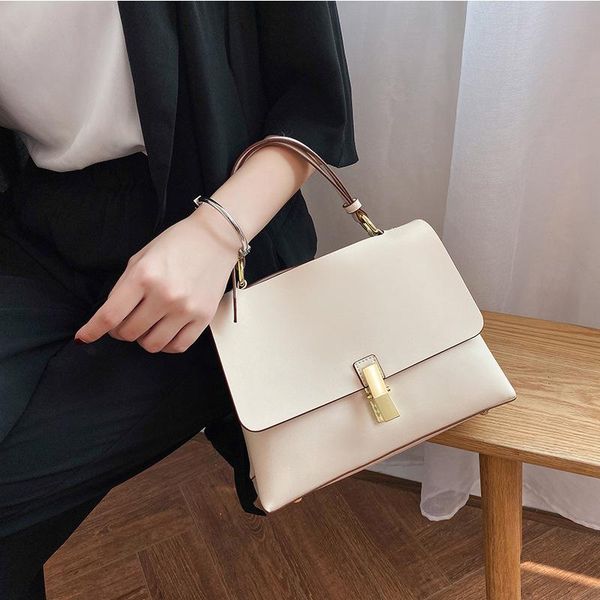Two Layer Cowhide Women's Bag 2021 Fashion Simple Handbag Femininity Trend One Shoulder Messenger Bags
Two Layer Cowhide Women's Bag 2021 Fashion Simple Handbag Femininity Trend One Shoulder Messenger Bags