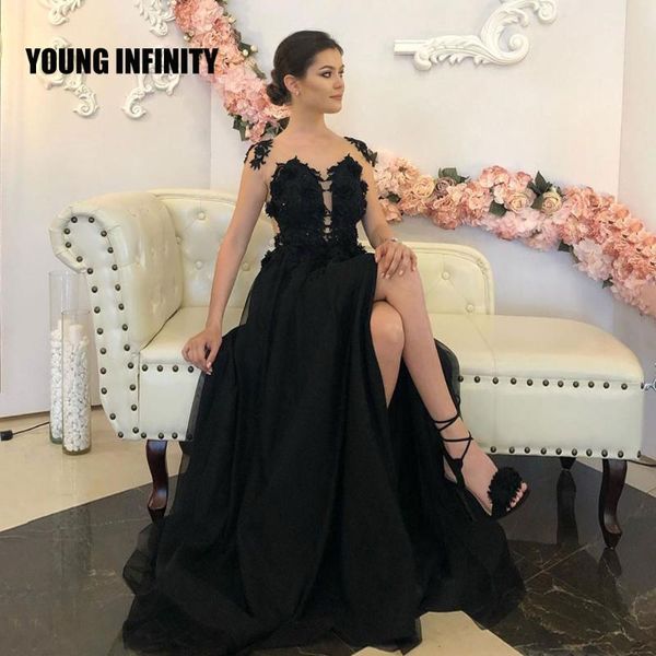 party dresses in fashion black prom dress chitton skirt cap sleeves lace applique side slit long evening gown custom saudi arabia, White;black
party dresses in fashion black prom dress chitton skirt cap sleeves lace applique side slit long evening gown custom saudi arabia, White;black