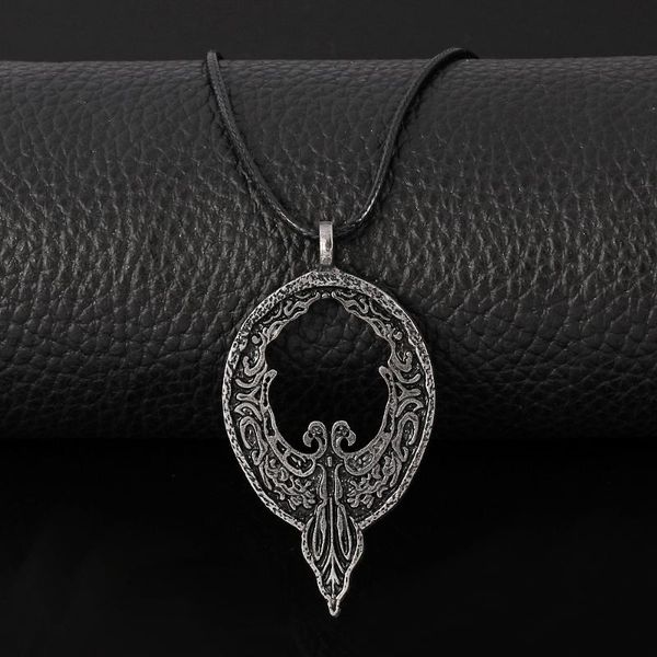 bloodborne necklace vintage punk pattern round pendant rope chain necklaces for men jewelry game series gifts, Silver
bloodborne necklace vintage punk pattern round pendant rope chain necklaces for men jewelry game series gifts, Silver
