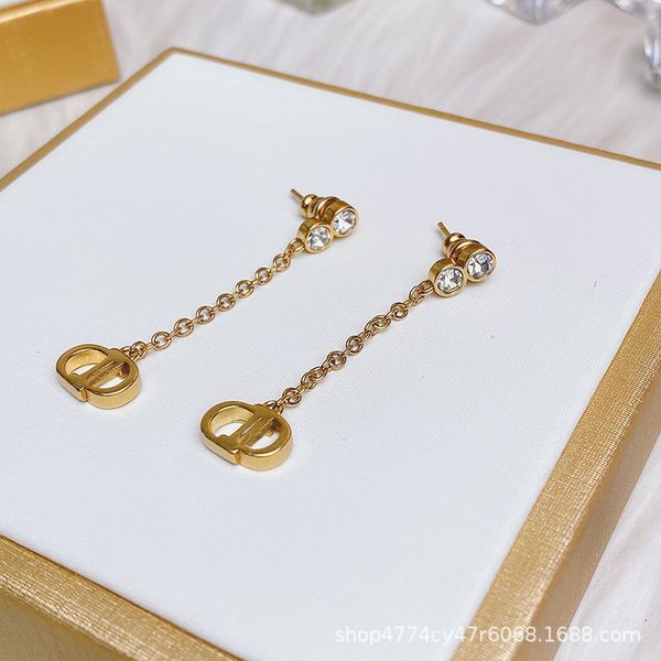 2020 new d family simple letter chain tassel earrings fashion personality for womendmcq, Black
2020 new d family simple letter chain tassel earrings fashion personality for womendmcq, Black