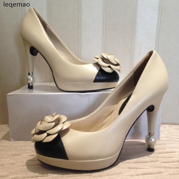 dress shoes women pumps genuine leather flowers pearls heels beige black colors office lady wedding party 35-40
dress shoes women pumps genuine leather flowers pearls heels beige black colors office lady wedding party 35-40