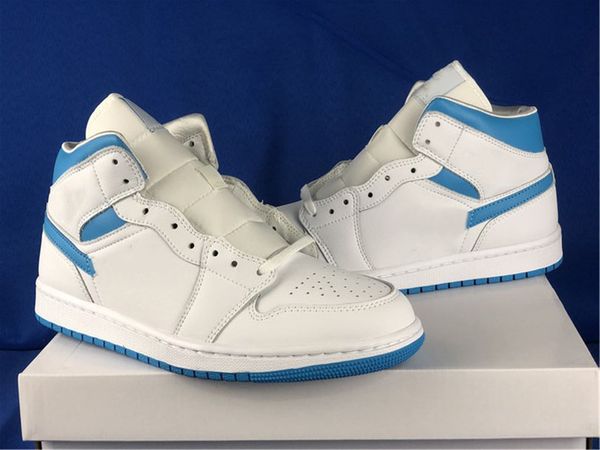 2021 original version jumpman 1 1s mid white blue basketball shoes genuine leather outdoor sport sneakers ship with box
2021 original version jumpman 1 1s mid white blue basketball shoes genuine leather outdoor sport sneakers ship with box