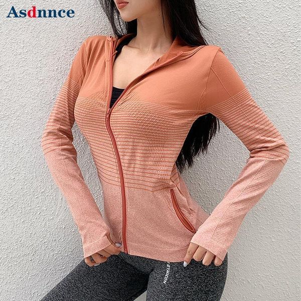 woman casual running training sportswear slim fitness zipped jacket fashion tight quick-drying yoga wear long sleeve sports outfit
woman casual running training sportswear slim fitness zipped jacket fashion tight quick-drying yoga wear long sleeve sports outfit