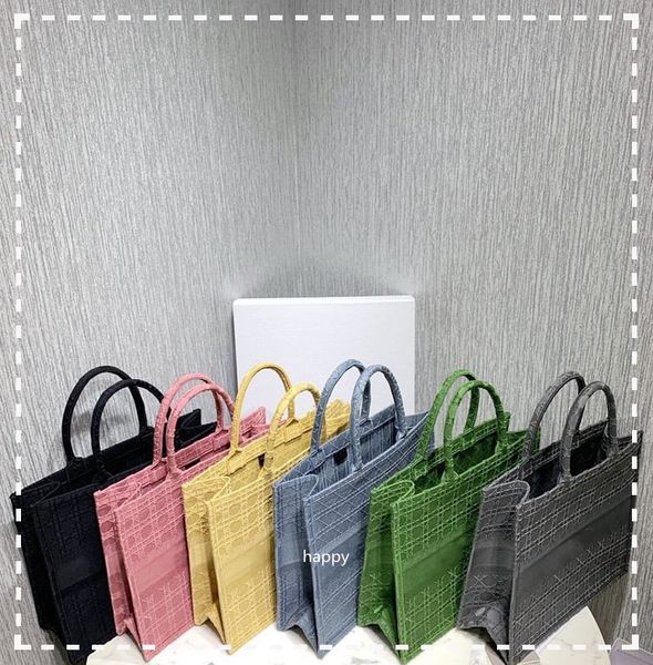 classic style large capacity color tote bag elegant jacquard design daily travel handbag women's fashion charm luxury bags
classic style large capacity color tote bag elegant jacquard design daily travel handbag women's fashion charm luxury bags