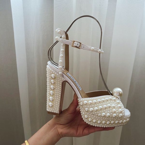 white big pearls decorated sandal shoes for wedding chunky heel peep toe fahion women shoe heels 11.5cm with platform 3cm size 34-42, Black
white big pearls decorated sandal shoes for wedding chunky heel peep toe fahion women shoe heels 11.5cm with platform 3cm size 34-42, Black