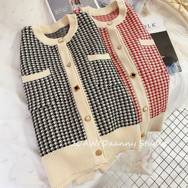 women's jackets exquisite button thousand bird lattice knitted cardigan, Black;brown
women's jackets exquisite button thousand bird lattice knitted cardigan, Black;brown
