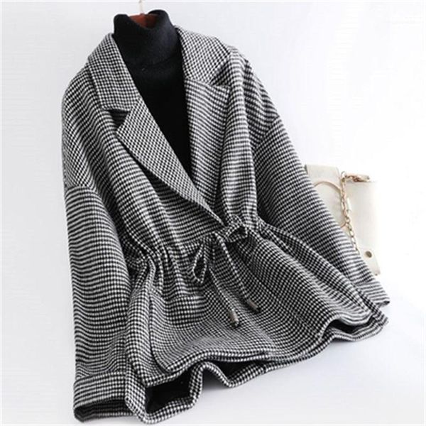 women's suits & blazers fashion plaid woolen blazer women jacket winter closed waist loose houndstooth coat, White;black
women's suits & blazers fashion plaid woolen blazer women jacket winter closed waist loose houndstooth coat, White;black