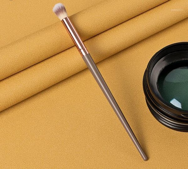 makeup tools single blooming brush plastic handle aluminum tube man-made fiber1
makeup tools single blooming brush plastic handle aluminum tube man-made fiber1