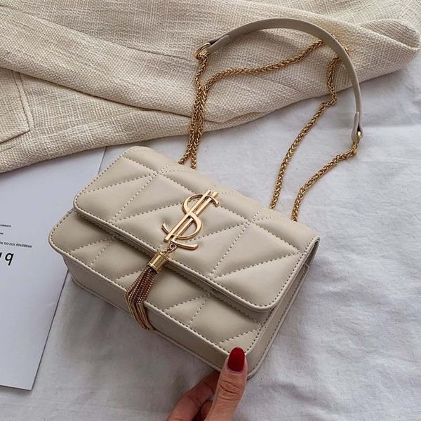 evening bags 2021 luxury women designer lady classic plaid shoulder crossbody leather handbags
evening bags 2021 luxury women designer lady classic plaid shoulder crossbody leather handbags