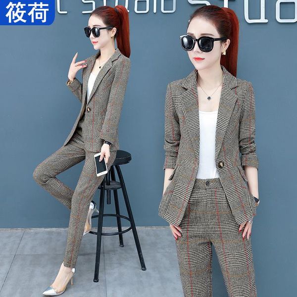 women's suits & blazers suit 2021 autumn and winter casual fashion temperament slim plaid single buckle small trousers two-piece, White;black
women's suits & blazers suit 2021 autumn and winter casual fashion temperament slim plaid single buckle small trousers two-piece, White;black