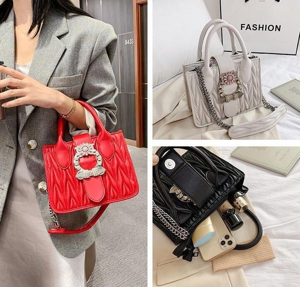 women handbag sweet and lovely beads chain bag small fresh diamonds handbags street trend striped solid color leather shoulder bags, Black;red
women handbag sweet and lovely beads chain bag small fresh diamonds handbags street trend striped solid color leather shoulder bags, Black;red