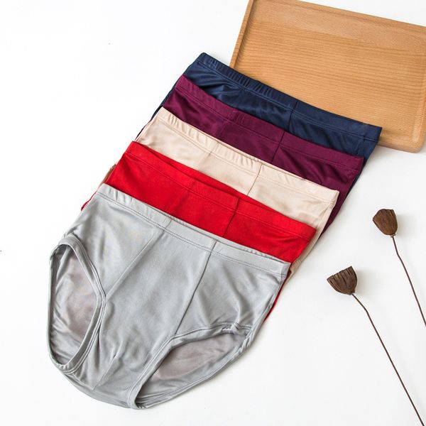 sports new light men's underwear knitted silk shorts breathable thin triangle pants summer, Black;white
sports new light men's underwear knitted silk shorts breathable thin triangle pants summer, Black;white
