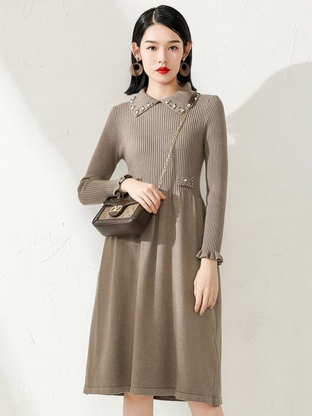 socialite high-end temperament doll collar dress autumn 2021 new high waist elastic slim fit mid-length knitted skirt, Black;gray
socialite high-end temperament doll collar dress autumn 2021 new high waist elastic slim fit mid-length knitted skirt, Black;gray