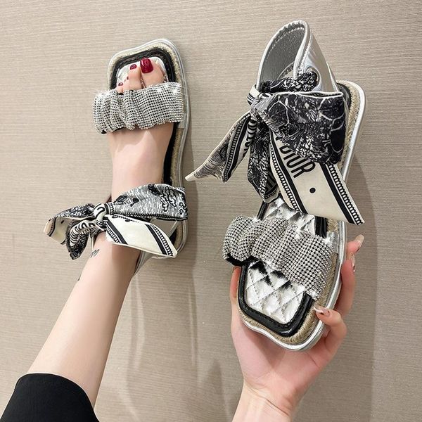 sandals rhinestone fashion women 2021 summer platform temperament lace bow open toe flat shoes trend, Black
sandals rhinestone fashion women 2021 summer platform temperament lace bow open toe flat shoes trend, Black