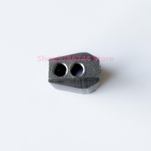 sewing notions & tools there is stock,fast delivery,fork needle bracket #268185 for singer 300u,300w,302u,302w,320w,mattress machine spare p, Black
sewing notions & tools there is stock,fast delivery,fork needle bracket #268185 for singer 300u,300w,302u,302w,320w,mattress machine spare p, Black