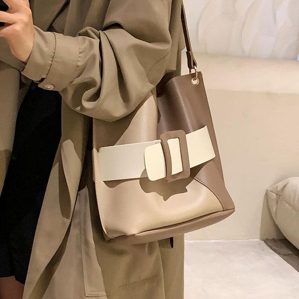 evening bags splicing belt buckle design pu leather bucket crossbody for women big handbags shoulder simple bag and handbag bolso mujer
evening bags splicing belt buckle design pu leather bucket crossbody for women big handbags shoulder simple bag and handbag bolso mujer