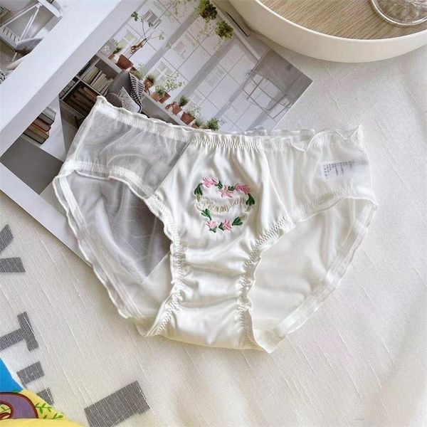women's panties french embroidery satin lace underwear double-layer cotton crotch apron see-through bag hip briefs, Black;pink
women's panties french embroidery satin lace underwear double-layer cotton crotch apron see-through bag hip briefs, Black;pink