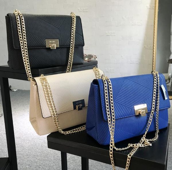 autumn/winter women's bag embossed stripes metal buckle chain one-shoulder handbag messenger bags
autumn/winter women's bag embossed stripes metal buckle chain one-shoulder handbag messenger bags