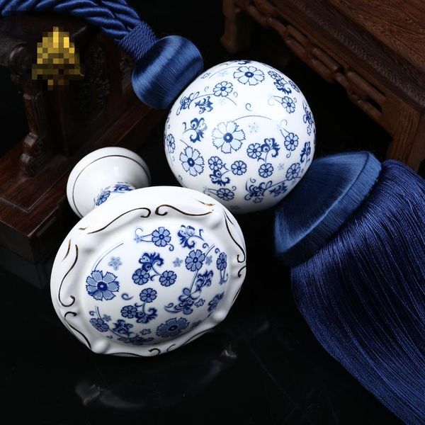 pcs/set 2 wall hook + tieback chinese handmade blue white porcelain curtain hanging ball tie tape n328 other home decor
pcs/set 2 wall hook + tieback chinese handmade blue white porcelain curtain hanging ball tie tape n328 other home decor