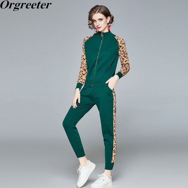 spring fall leopard patchwork sweater suits stand collar casual zipper knit cardigan + ankle-length pants knitted 2 pcs set 210525, White
spring fall leopard patchwork sweater suits stand collar casual zipper knit cardigan + ankle-length pants knitted 2 pcs set 210525, White