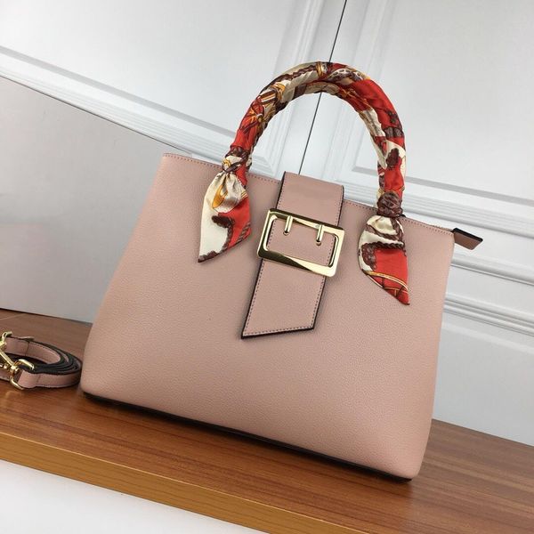 2021 luxurys designers shoulder bags evening fashion handbag leather material messenger bag business style design 9860
2021 luxurys designers shoulder bags evening fashion handbag leather material messenger bag business style design 9860