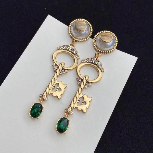 design new pearl double earrings inlaid with rhinestone key shape brass earrings, Golden
design new pearl double earrings inlaid with rhinestone key shape brass earrings, Golden