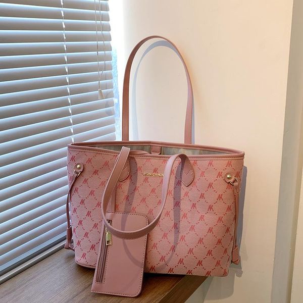 evening bags large-capacity bag female 2021 texture fashion shoulder underarm portable messenger
evening bags large-capacity bag female 2021 texture fashion shoulder underarm portable messenger