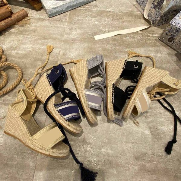 2021 fashion sandals luxurys designers shoe brand summer shoes designer womens women slip pointed toe sandal slingback pumps with box, Black
2021 fashion sandals luxurys designers shoe brand summer shoes designer womens women slip pointed toe sandal slingback pumps with box, Black