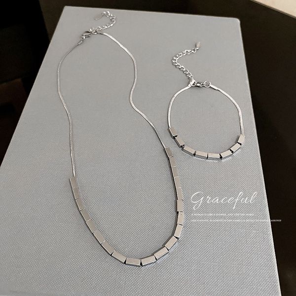 chain women pendants titanium steel hollow out cuboid necklace bracelet set korean indifference style neck simple clavicle, Silver
chain women pendants titanium steel hollow out cuboid necklace bracelet set korean indifference style neck simple clavicle, Silver